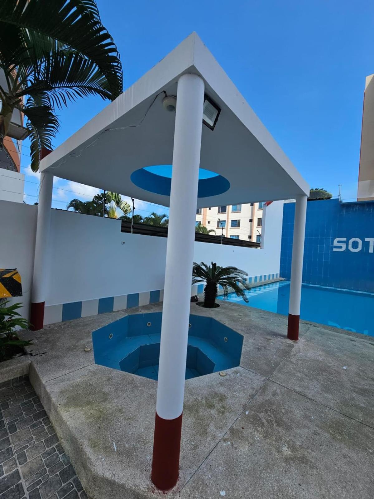Tonsupa Beach Apartment